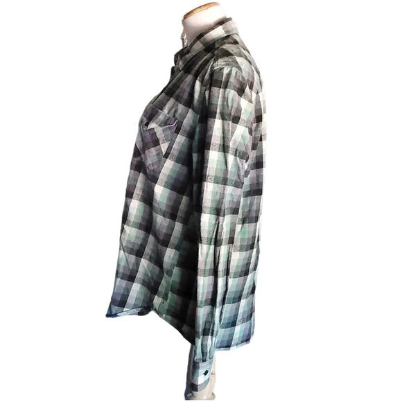 Levi’s Flannel button-down Green and Purple single pocket size Medium - Picture 3 of 12